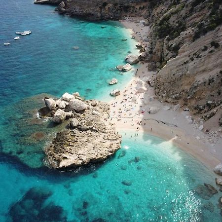 Appartamento Terrazza Vista Mare Кала-Гононе Экстерьер фото