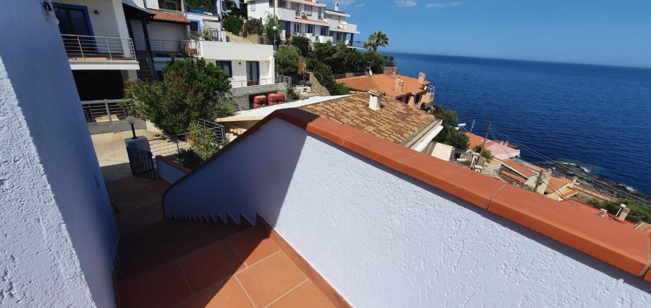 Appartamento Terrazza Vista Mare Кала-Гононе Экстерьер фото