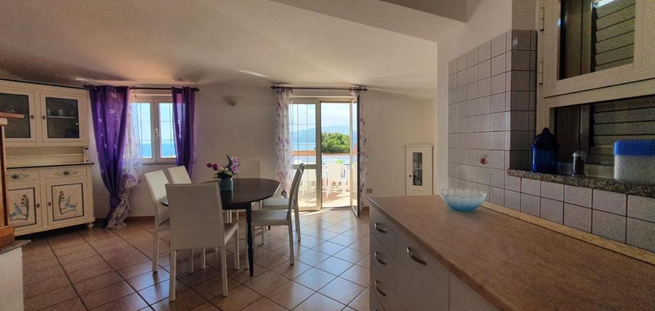 Appartamento Terrazza Vista Mare Кала-Гононе Экстерьер фото